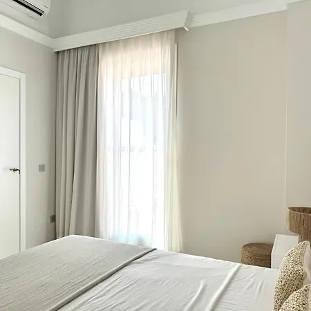 Апартаменты Casa Naranja, Cabopino 2 Pools & Heated Indoor Pool