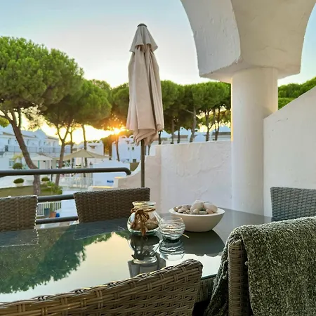 Casa Naranja, Cabopino 2 Pools & Heated Indoor Pool Марбелья