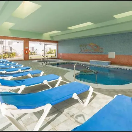 Casa Naranja, Cabopino 2 Pools & Heated Indoor Pool شقة *