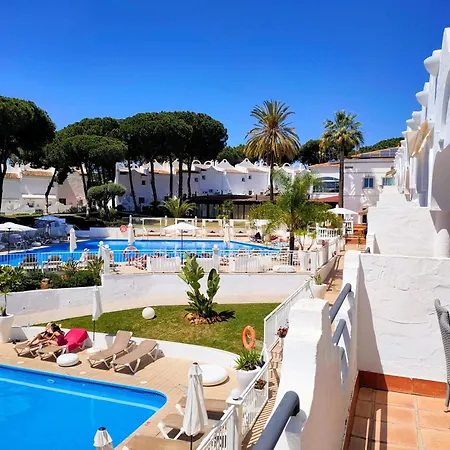 Апартаменти Casa Naranja, Cabopino 2 Pools & Heated Indoor Pool Марбелья