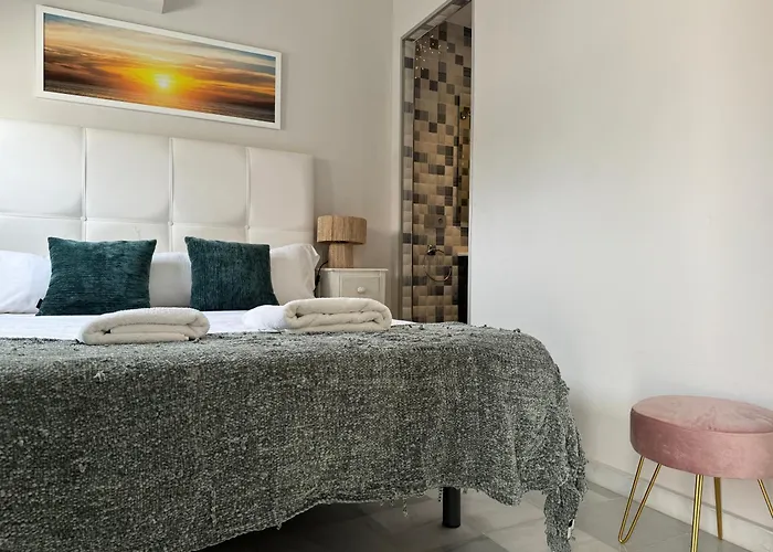 Casa Naranja, Cabopino 2 Pools & Heated Indoor Pool Apartmán *